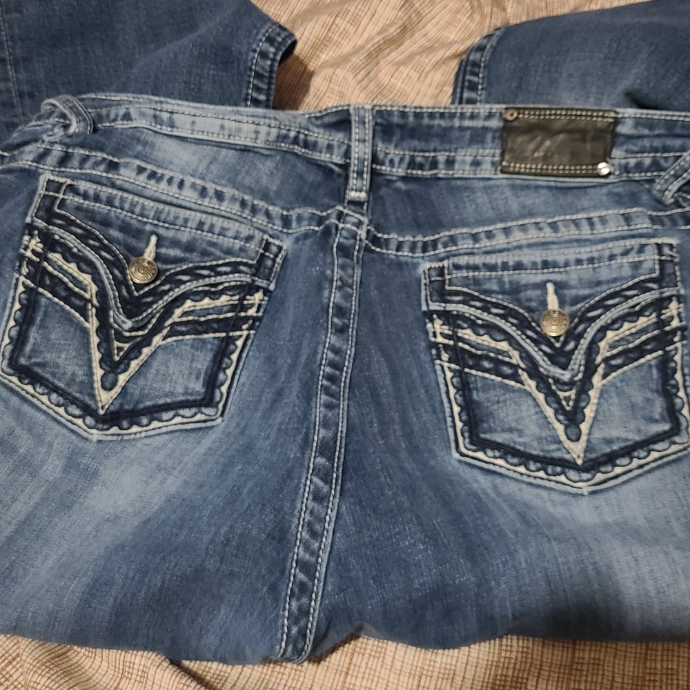 Vigoss Maruice's Plus Sized Distressed Jeans